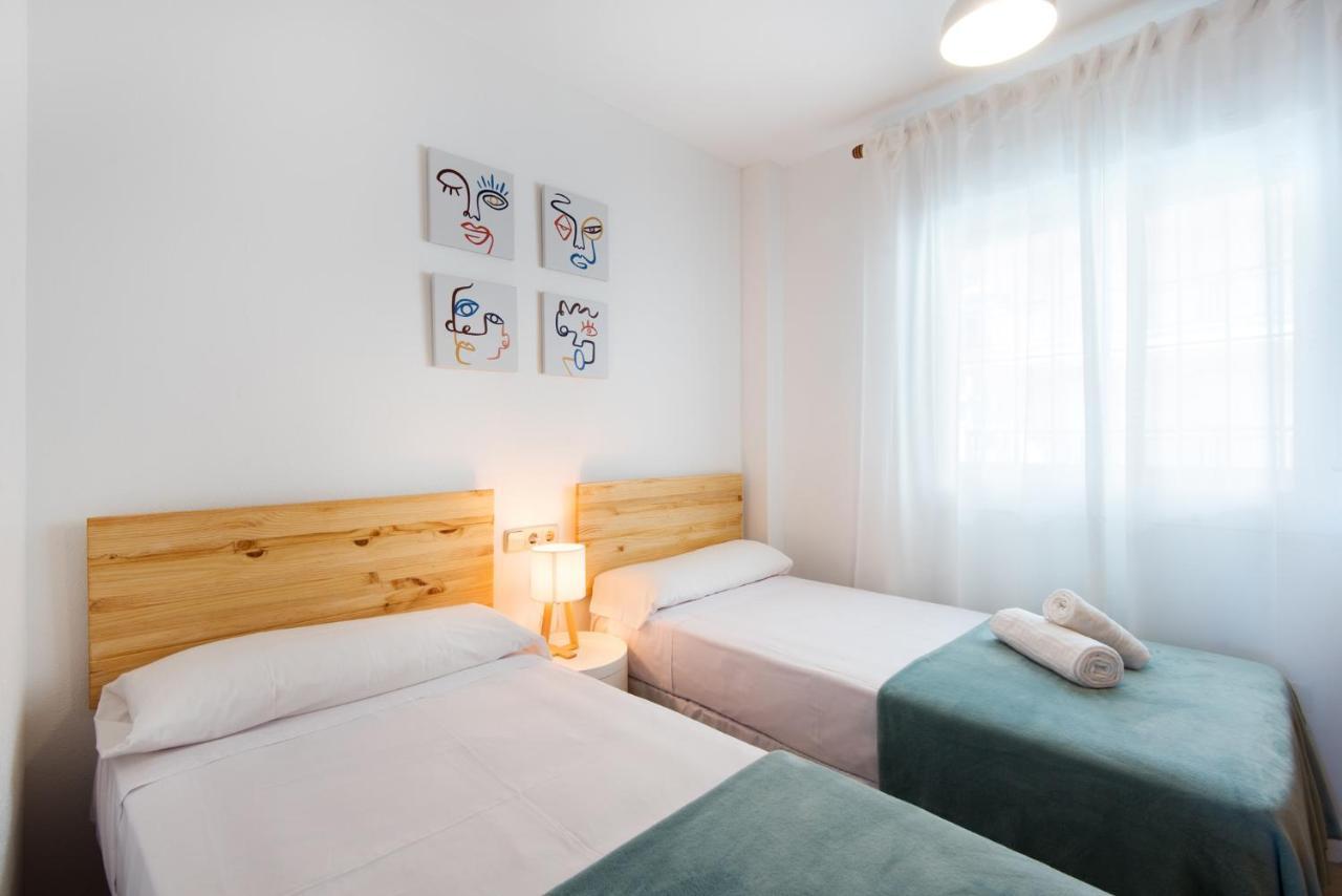 Privilege Of The Sea, 1St Line Carvajal Beach- Fuengirola 3Rd Floor Luaran gambar